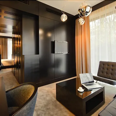 酒店 Platinum Palace Boutique &