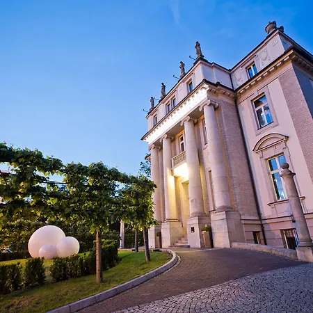 Platinum Palace Boutique & 酒店