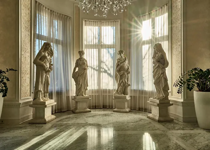 Platinum Palace Boutique & Ξενοδοχείο 5*