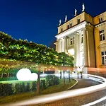 Platinum Palace Boutique & Hotel 5*