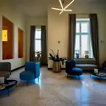 Platinum Palace Boutique & Hotel