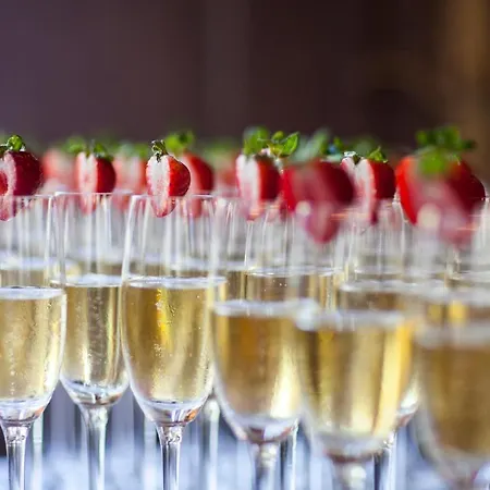 Platinum Palace Boutique & Hotel