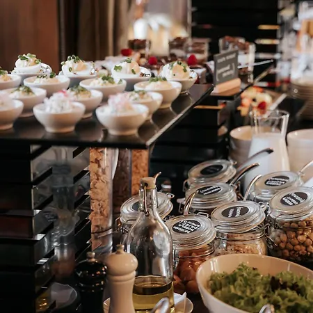 Hotel Platinum Palace Boutique & 5*