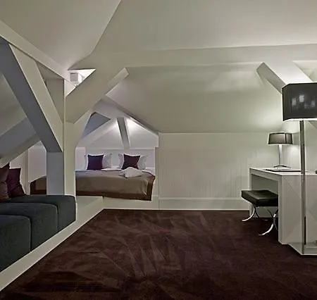 Platinum Palace Boutique & فندق