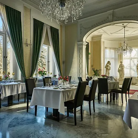 Platinum Palace Boutique & Hotell