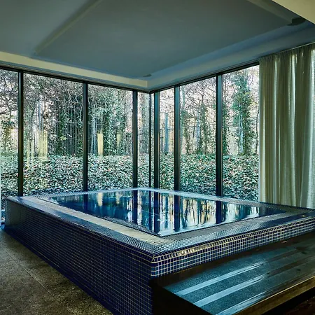Platinum Palace Boutique & Hotell 5*