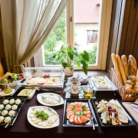Platinum Palace Boutique & Hotell 5*