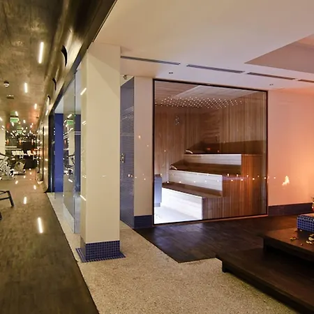 Hotel Platinum Palace Boutique &