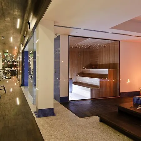 Hotel Platinum Palace Boutique &