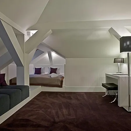 Platinum Palace Boutique & Ξενοδοχείο 5*