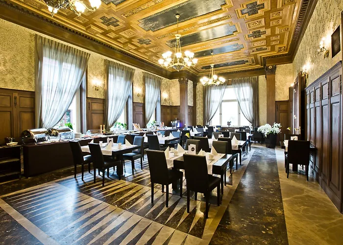 Hotel Platinum Palace Boutique &